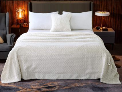 Покрывало Софи де Марко Аврил (молоко) 160х220